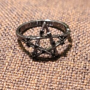 Fragrant Jewels Black Star/Pentagram Ring